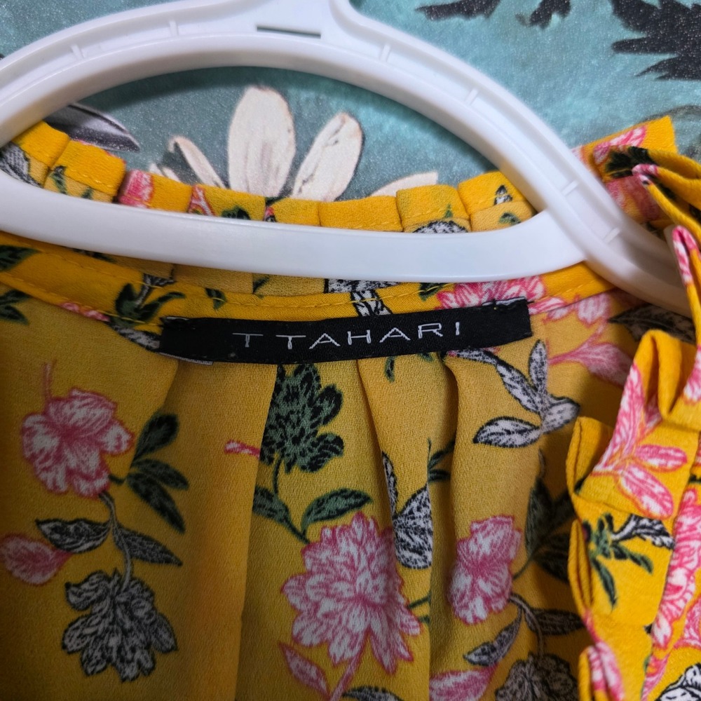 T Tahari Blouse Yellow Floral Ruffle High Neck Short Sleeve Office Romantic XS - Picture 5 of 8